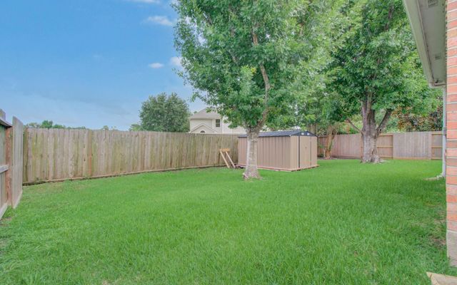 3631 Sunset Meadows Drive, Pearland, TX 77581
