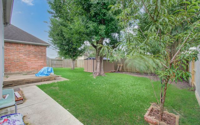 3631 Sunset Meadows Drive, Pearland, TX 77581