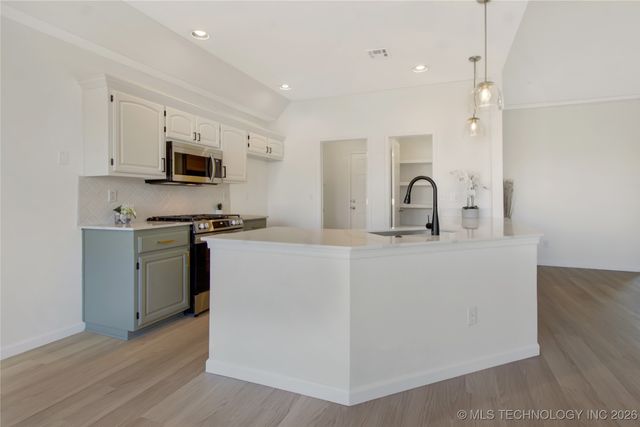 11905 E 100th Street North, Owasso, OK 74055