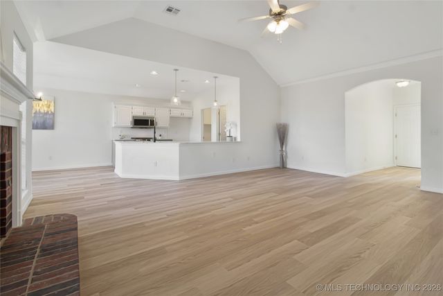 11905 E 100th Street North, Owasso, OK 74055