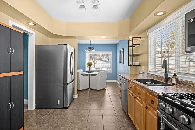 2502 W 15th Street, Duluth, MN 55806