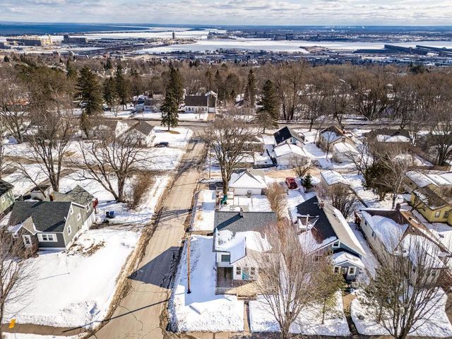 2502 W 15th Street, Duluth, MN 55806