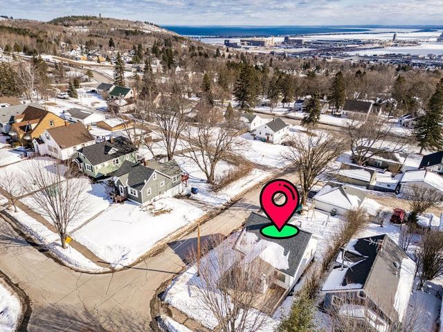 2502 W 15th Street, Duluth, MN 55806