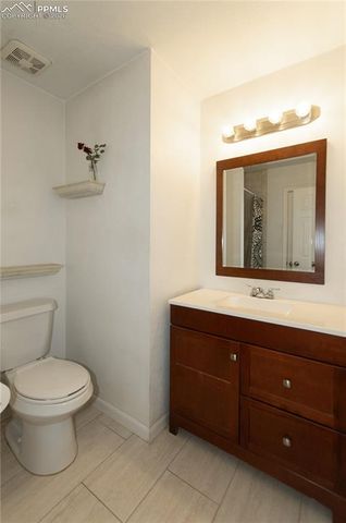 3300 W Florida Avenue 48, Denver, CO 80219