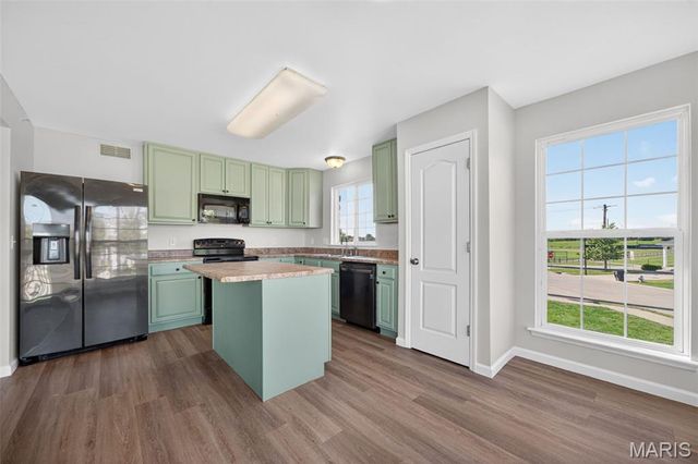 120 Lily Pad Lane, Cottleville, MO 63376