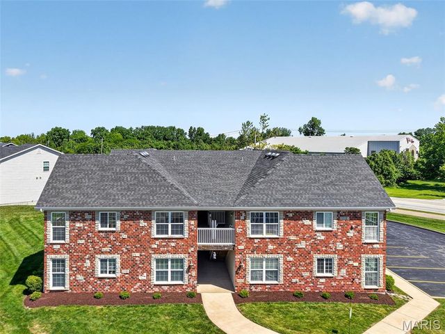 120 Lily Pad Lane, Cottleville, MO 63376