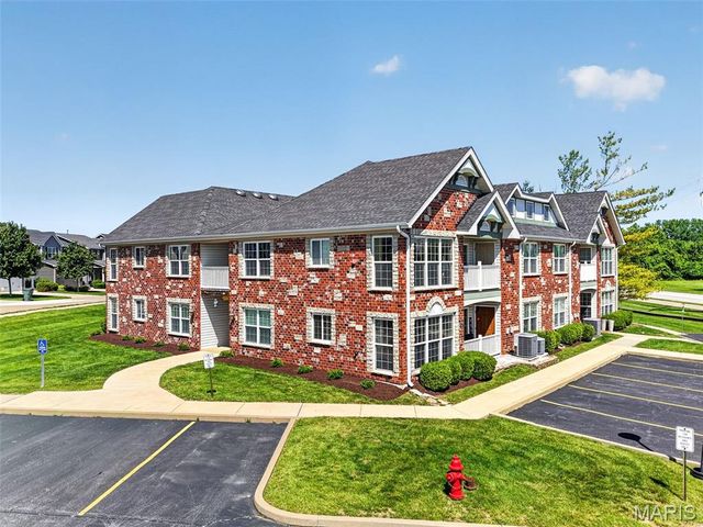 120 Lily Pad Lane, Cottleville, MO 63376
