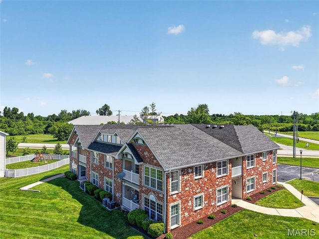 120 Lily Pad Lane, Cottleville, MO 63376