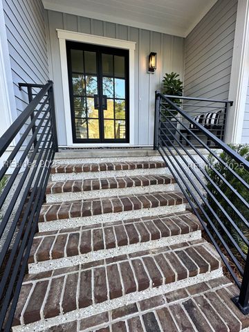 148 Otter Rd, Hilton Head Island, SC 29928