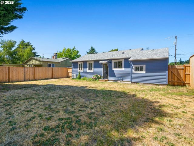 1842 Se 92ND Ave, Portland, OR 97216