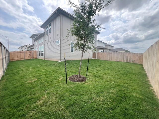 364 Young ST, Buda, TX 78610