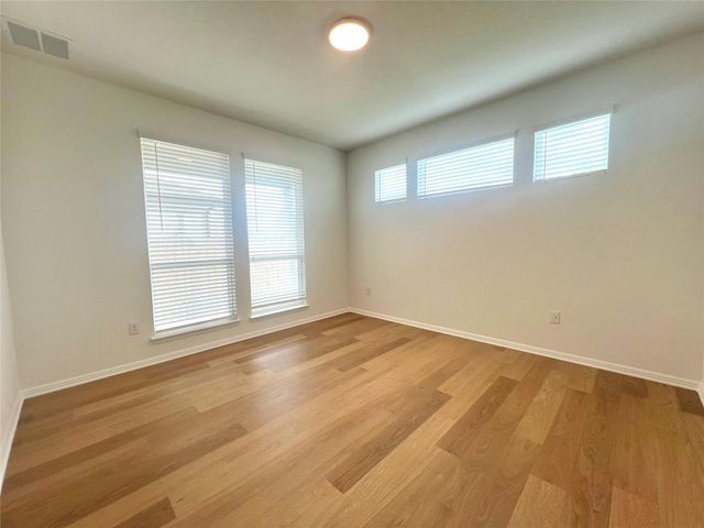 364 Young ST, Buda, TX 78610