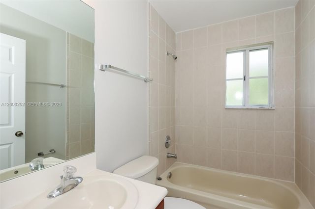 3168 NE 4th St, Homestead, FL 33033