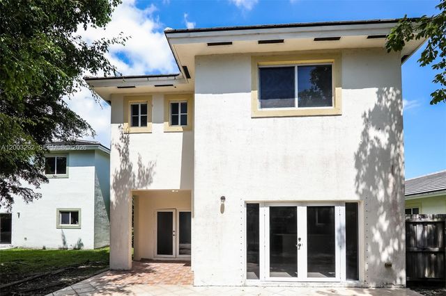 3168 NE 4th St, Homestead, FL 33033