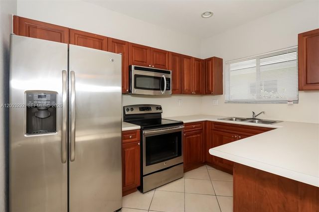 3168 NE 4th St, Homestead, FL 33033