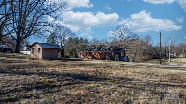 750 Hwy 126 Road, Nebo, NC 28761