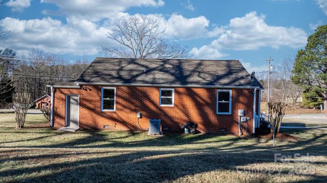 750 Hwy 126 Road, Nebo, NC 28761