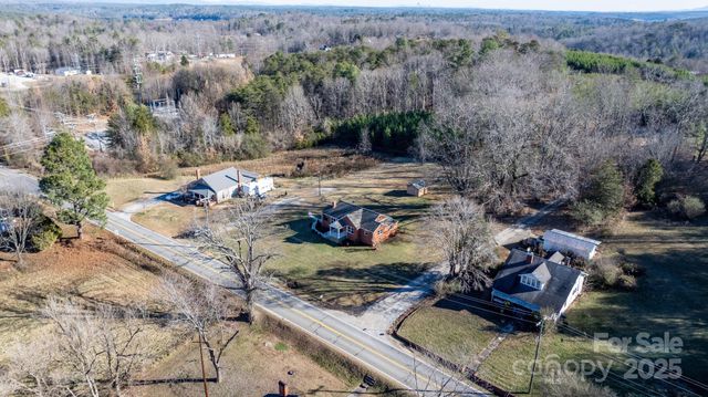 750 Hwy 126 Road, Nebo, NC 28761