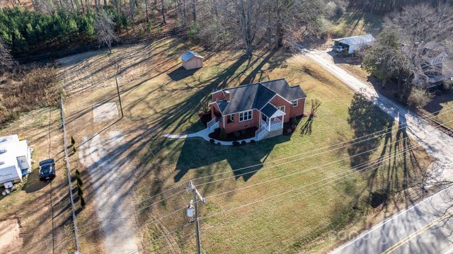 750 Hwy 126 Road, Nebo, NC 28761