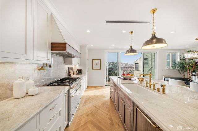 401 Holly Park Circle, San Francisco, CA 94110