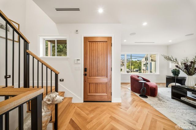 401 Holly Park Circle, San Francisco, CA 94110