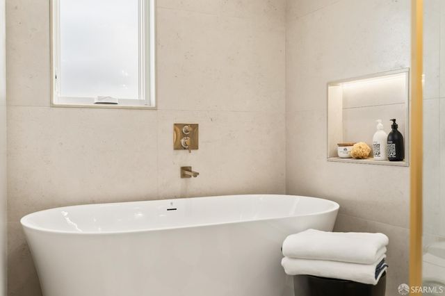 401 Holly Park Circle, San Francisco, CA 94110