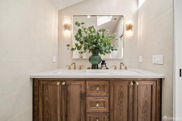 401 Holly Park Circle, San Francisco, CA 94110