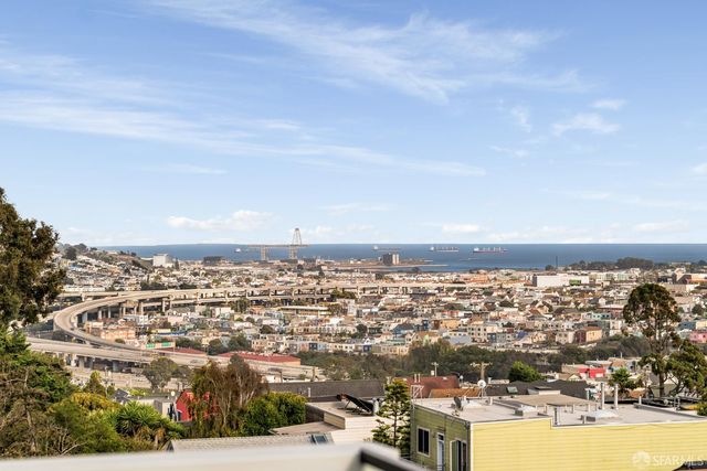 401 Holly Park Circle, San Francisco, CA 94110