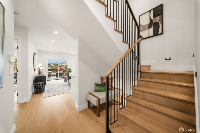 401 Holly Park Circle, San Francisco, CA 94110