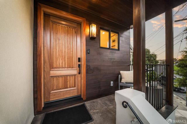 401 Holly Park Circle, San Francisco, CA 94110