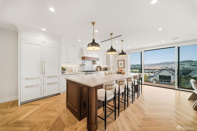 401 Holly Park Circle, San Francisco, CA 94110