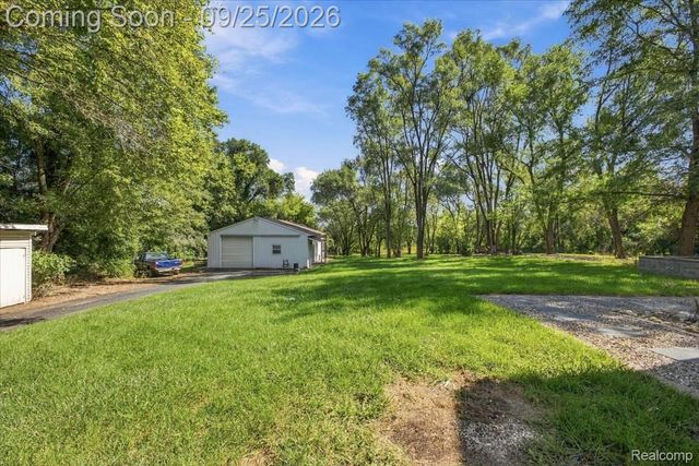 2605 Childs Lake Road, Milford Charter Township, MI 48381