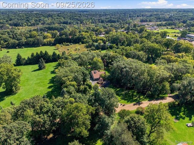 2605 Childs Lake Road, Milford Charter Township, MI 48381