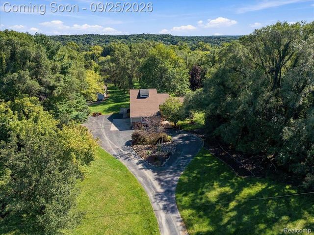 2605 Childs Lake Road, Milford Charter Township, MI 48381