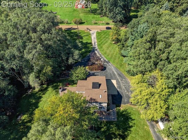 2605 Childs Lake Road, Milford Charter Township, MI 48381