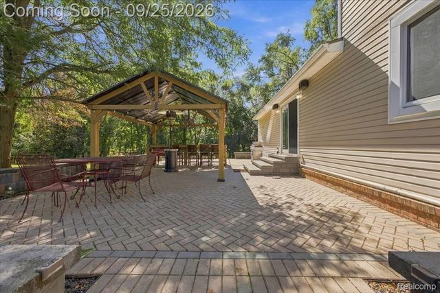 2605 Childs Lake Road, Milford Charter Township, MI 48381