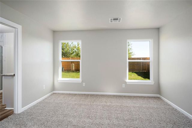 12709 Carrara Lane, Yukon, OK 73099