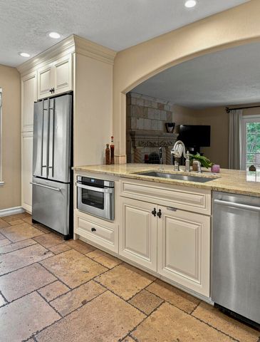7504 La Madera Road NE, Albuquerque, NM 87109