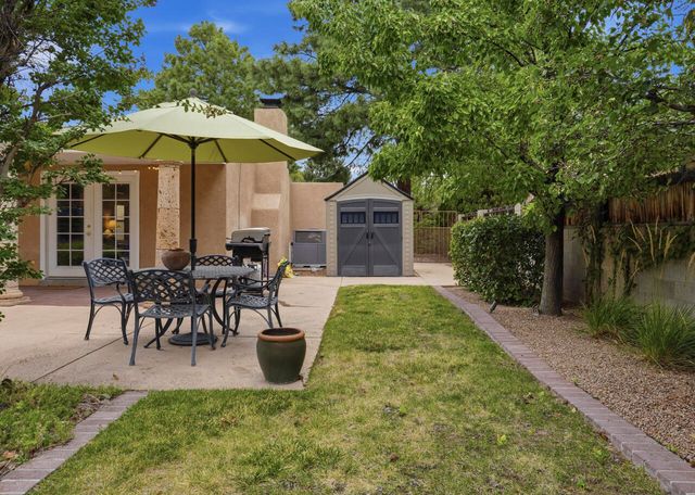 7504 La Madera Road NE, Albuquerque, NM 87109