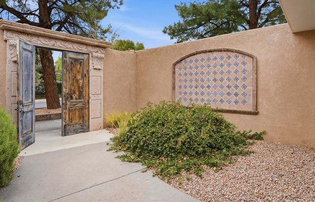 7504 La Madera Road NE, Albuquerque, NM 87109