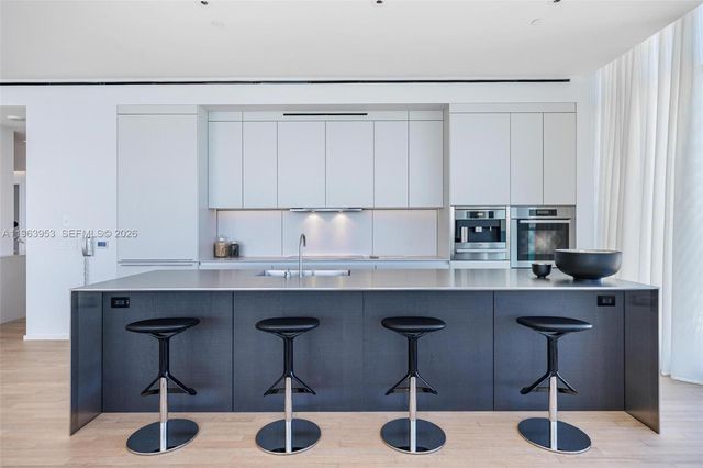 2901 Collins Ave 1501, Miami Beach, FL 33140