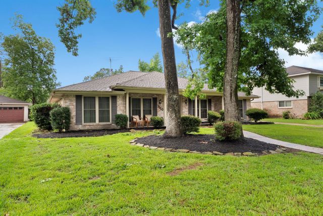 1110 Pear Tree Lane, Houston, TX 77073