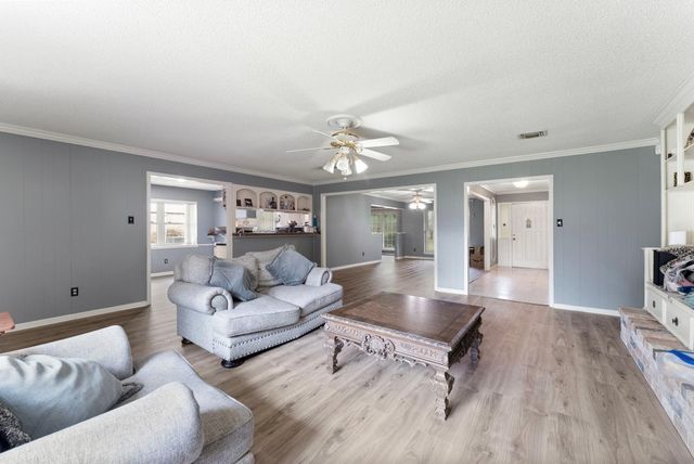 1110 Pear Tree Lane, Houston, TX 77073