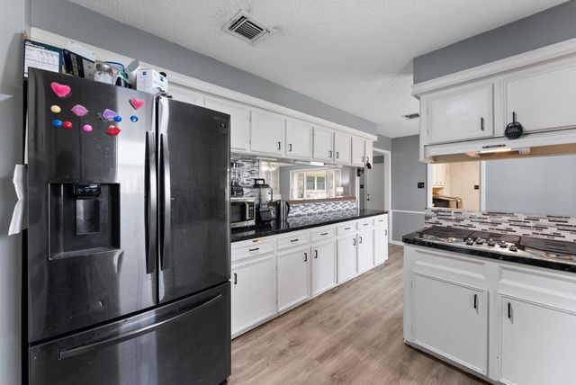 1110 Pear Tree Lane, Houston, TX 77073