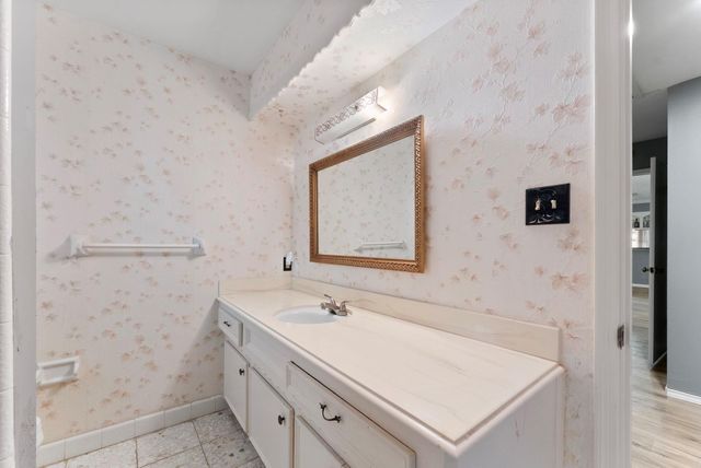 1110 Pear Tree Lane, Houston, TX 77073