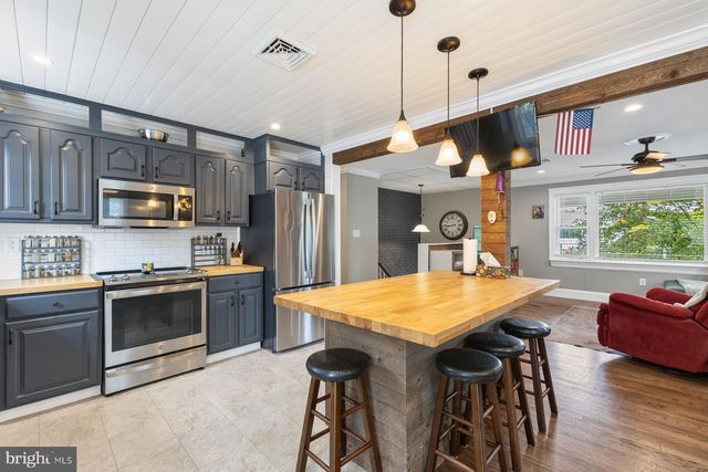 40247 WATERVIEW DR, Mechanicsville, MD 20659