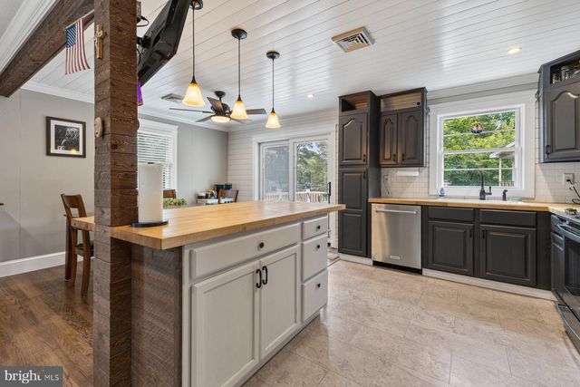 40247 WATERVIEW DR, Mechanicsville, MD 20659