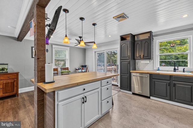 40247 WATERVIEW DR, Mechanicsville, MD 20659