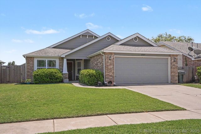 10905 N 149th East Avenue, Owasso, OK 74055