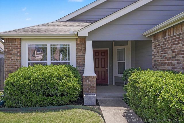 10905 N 149th East Avenue, Owasso, OK 74055